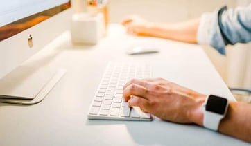 How to Choose Content Marketing Topics: 5 Expert Tips